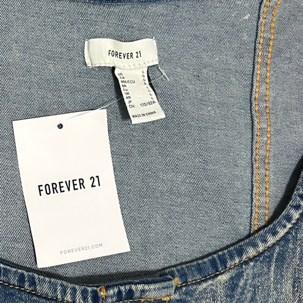 ๐ Forever 21 Sleeveless Denim Dress Blue Button Front Size L NWT - Picture 2 of 6